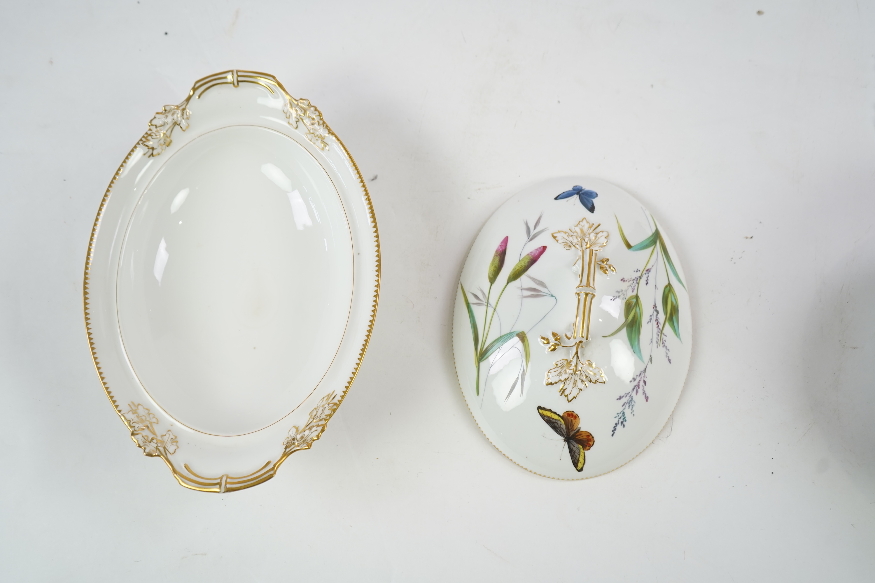 A Paris porcelain part dinner service, late 19th century